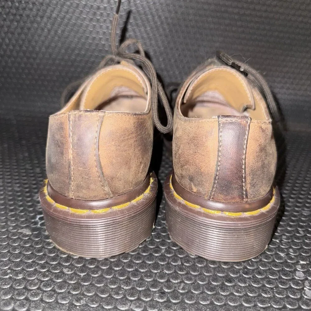 VINTAGE Dr. Martens 1561 Made In England Brown Leather Oxford Shoe Youth 4 (3)